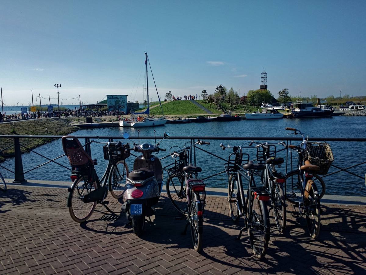 Uitzicht vanaf de Boulevard op StrandEiland in Harderwijk